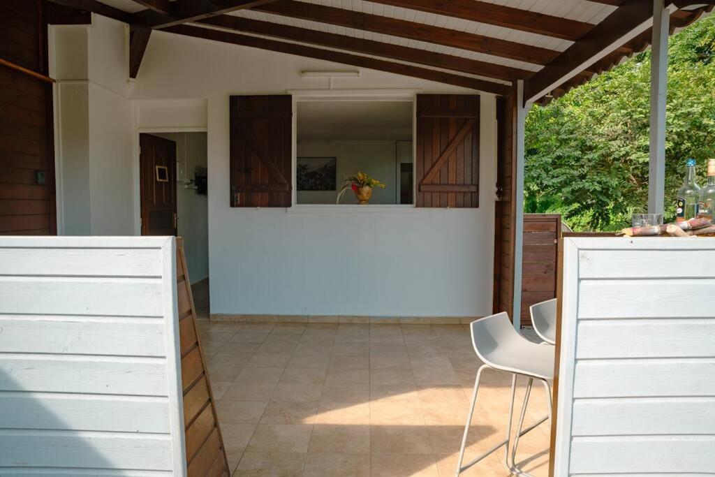 Villa Le Man Nima Les Abymes Exterior foto
